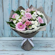 Букет цветов из:  Герберы, Альстромерии и Хризантемы в Енотаевке