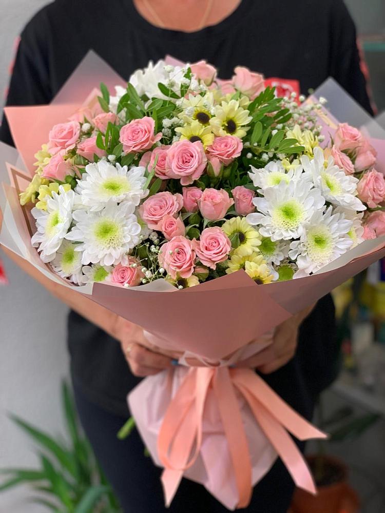 Букет цветов из: Розы и Хризантемы в Енотаевке