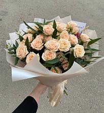 Букет Кремовые розы Латте в Енотаевке
