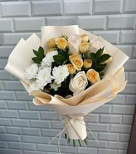 Букет цветов из:  Розы и Хризантемы в Енотаевке