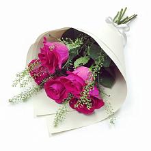 Букет цветов из:  Розы в Енотаевке