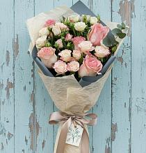 Букет цветов из:  Розы в Енотаевке