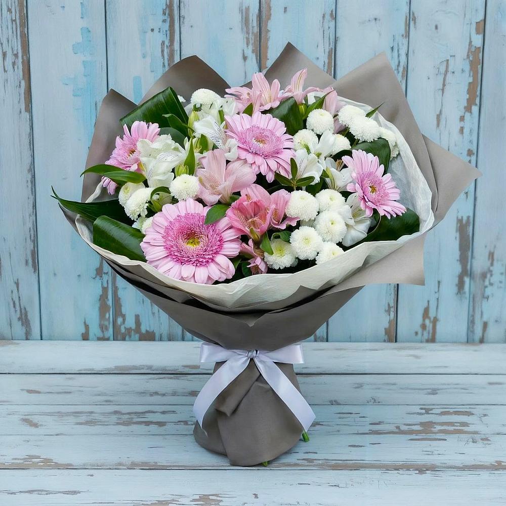 Букет цветов из: Герберы, Альстромерии и Хризантемы в Енотаевке