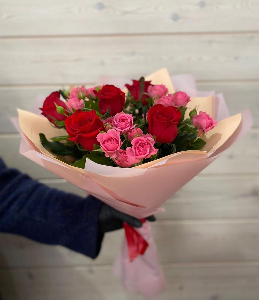 Букет цветов из: Розы в Енотаевке