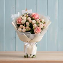 Букет цветов из:  Розы в Енотаевке